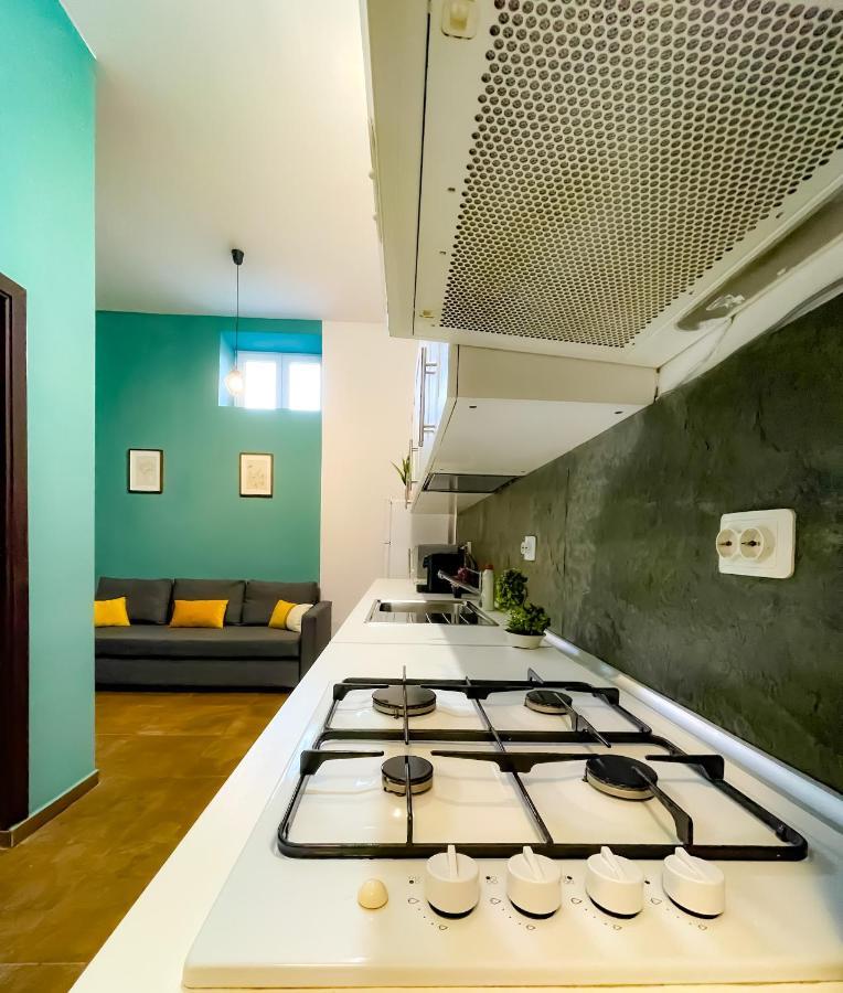 Appartamento Cool Flat In The Heart Of Bucharest'S Fun And History Esterno foto